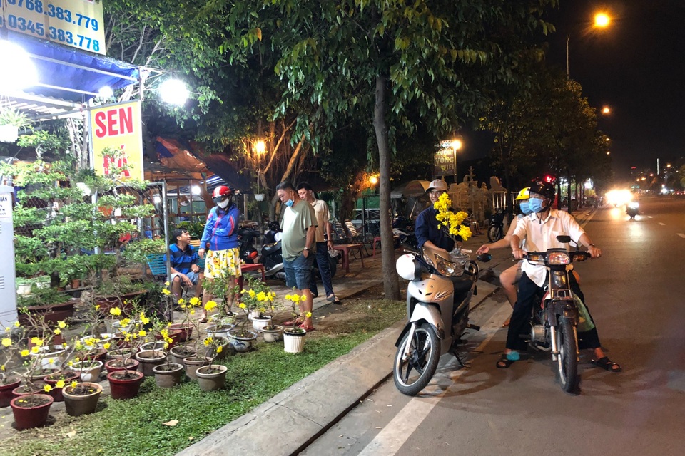 TPHCM lạ lẫm trong đêm giao thừa vắng lặng - 4 TPHCM lạ lẫm trong đêm giao thừa vắng lặng - 4