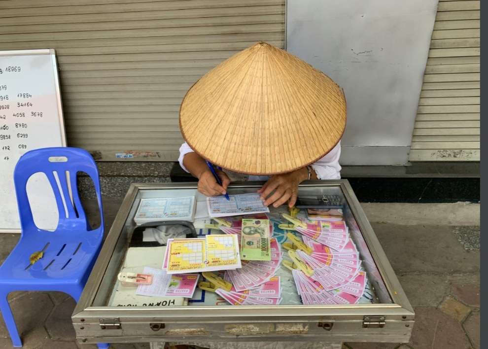 Lên mạng mai mối việc làm cho... người dưng - 3 Lên mạng mai mối việc làm cho... người dưng - 3