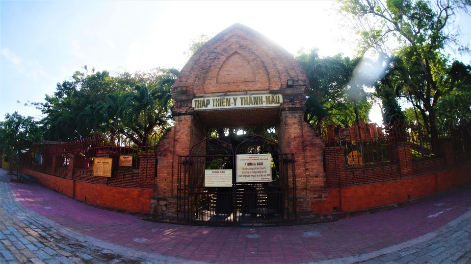 Phố biển Nha Trang tĩnh lặng trong những ngày giãn cách xã hội - 11 Phố biển Nha Trang tĩnh lặng trong những ngày giãn cách xã hội - 11