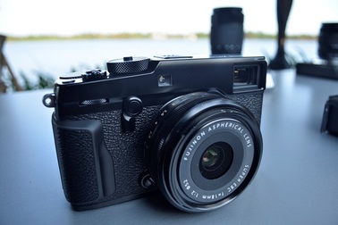 Fujifilm ra mắt máy ảnh X-Pro2 với ống ngắm lai tiên tiến tại Việt Nam