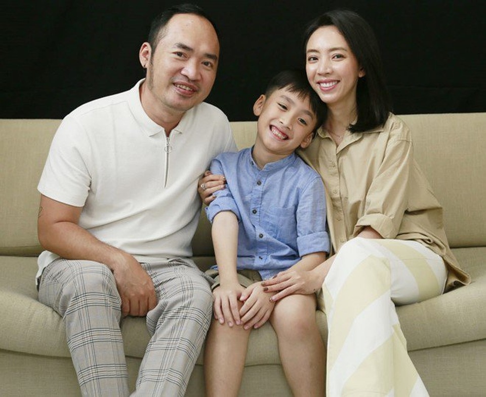 Thu Trang: “Điện thoại của tôi chỉ có Tiến Luật mới có thể động vào” - 1 Thu Trang: “Điện thoại của tôi chỉ có Tiến Luật mới có thể động vào” - 1