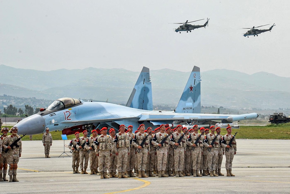 Dàn máy bay, tên lửa Nga đổ về Syria - 1 Dàn máy bay, tên lửa Nga đổ về Syria - 1