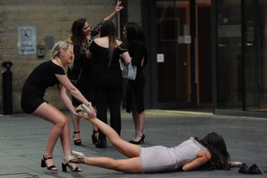 Lạ lẫm những hình ảnh ở Anh trong ngày nghỉ lễ "Bank Holiday"