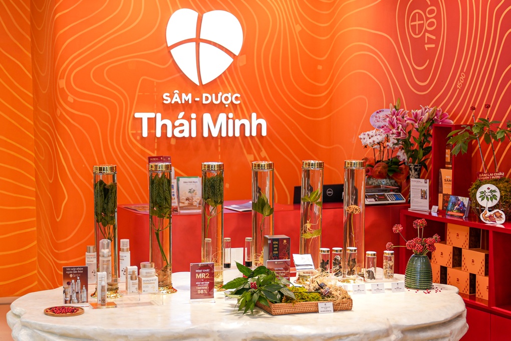 Thai Minh participa en la Exposición Nacional de Logros 2025-2 Thái Minh tham gia Triển lãm Thành tựu Đất nước 2025 - 2