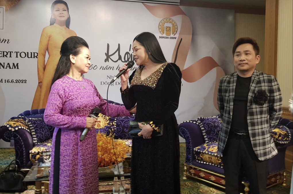 Vì sao danh ca Khánh Ly tuyên bố không đi xem phim Em và Trịnh? - 4 Vì sao danh ca Khánh Ly tuyên bố không đi xem phim Em và Trịnh? - 4