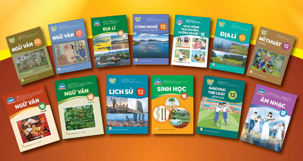 Năm học tới, học sinh lớp 12 tại TPHCM sử dụng những sách giáo khoa nào? - 2 Năm học tới, học sinh lớp 12 tại TPHCM sử dụng những sách giáo khoa nào? - 2