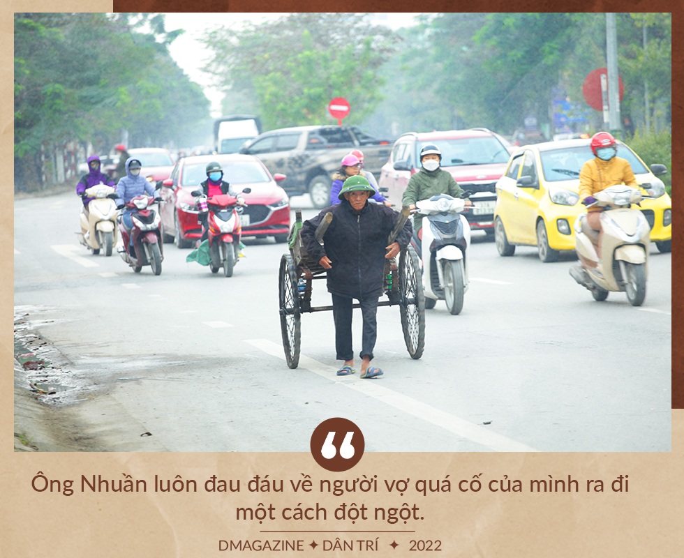 Người đàn ông kéo xe ba gác xuyên 2 thế kỷ ở thành phố Đỏ - 7 Người đàn ông kéo xe ba gác xuyên 2 thế kỷ ở thành phố Đỏ - 7