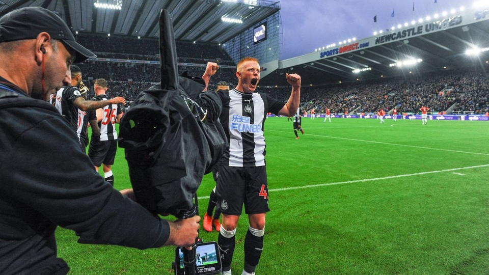 Những khoảnh khắc ấn tượng nhất Premier League 2019/20 - 14 Những khoảnh khắc ấn tượng nhất Premier League 2019/20 - 14