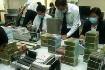 Phí rút tiền ATM nội mạng: Thu 1 đồng, chi 9 đồng?