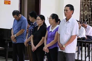 Vụ lập “quỹ đen” tại Trung tâm giống cây trồng, vật nuôi: Nguyên Giám đốc bị lĩnh 4 năm tù!