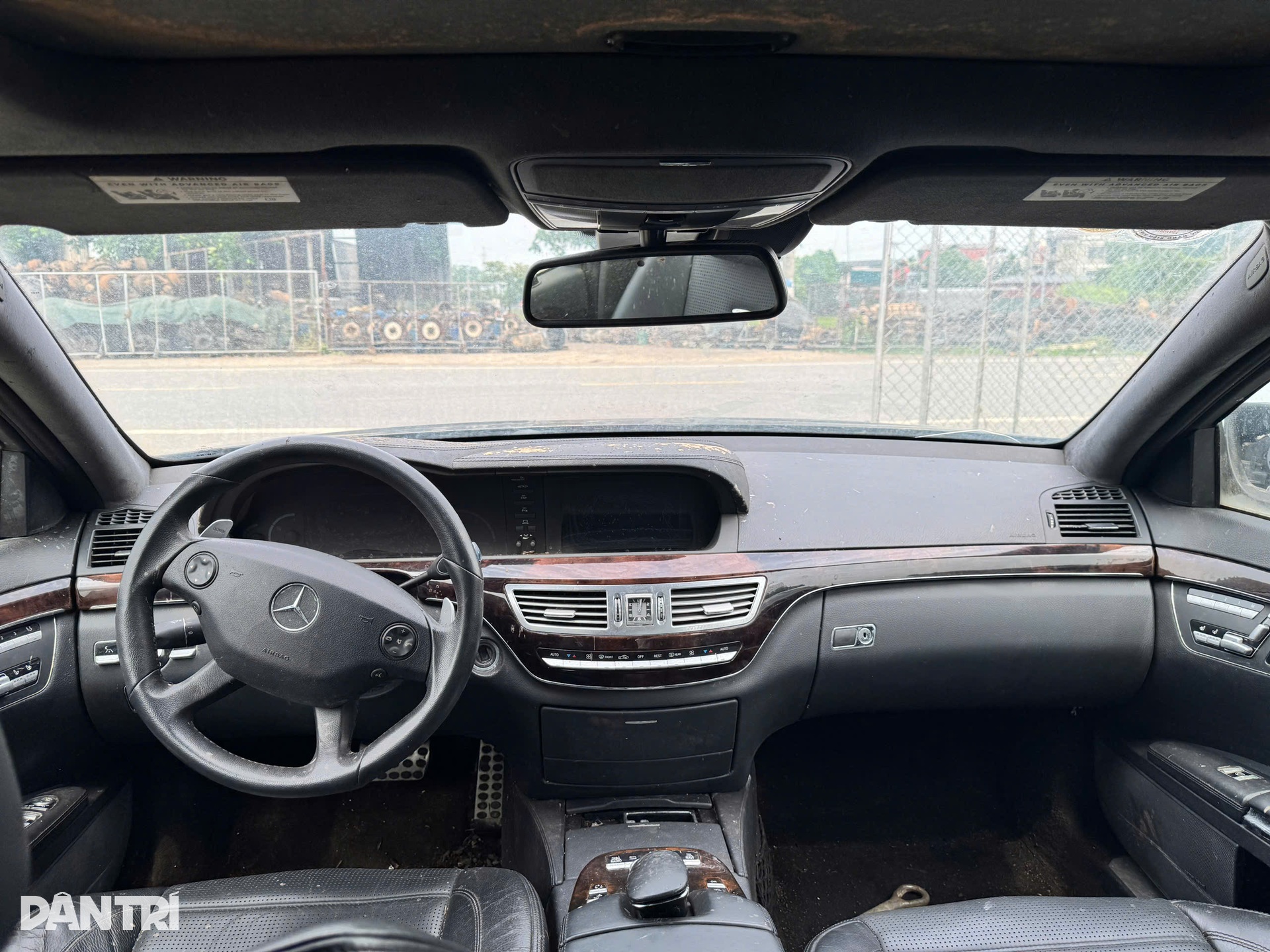 Bên trong chiếc Mercedes S 63 bỏ hoang gần 10 năm đang bán 88 triệu đồng - 8