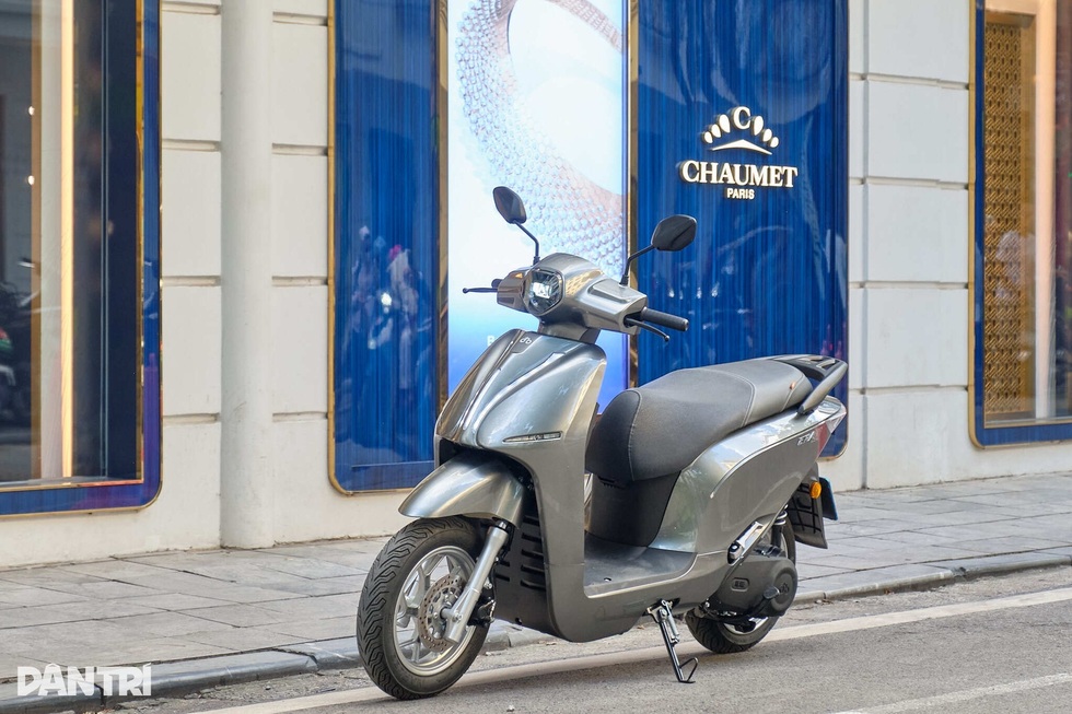 Tầm giá 30-35 triệu đồng, chọn xe máy điện VinFast Kyo hay Dat Bike Era E1? - 2 Tầm giá 30-35 triệu đồng, chọn xe máy điện VinFast Kyo hay Dat Bike Era E1? - 2