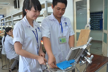 Tiền có mua được sự ưu tú?