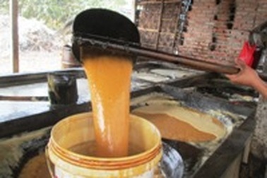 Mật mía “cháy hàng” ngày cận Tết