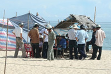 Phát hiện xác một phụ nữ lõa thể trên biển Thuận An