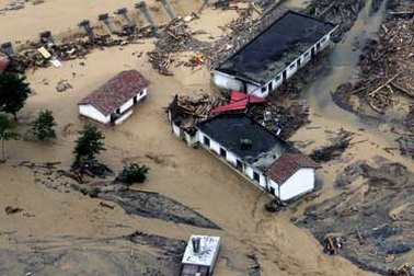 Trung Quốc báo động vì dự báo mưa lớn trên cả nước