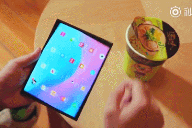 Xiaomi tung video “khoe” smartphone màn hình gập với thiết kế độc đáo
