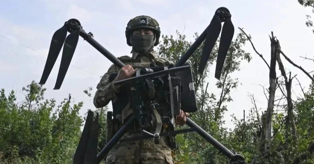 Ukraine ra mắt máy bay ném bom không người lái