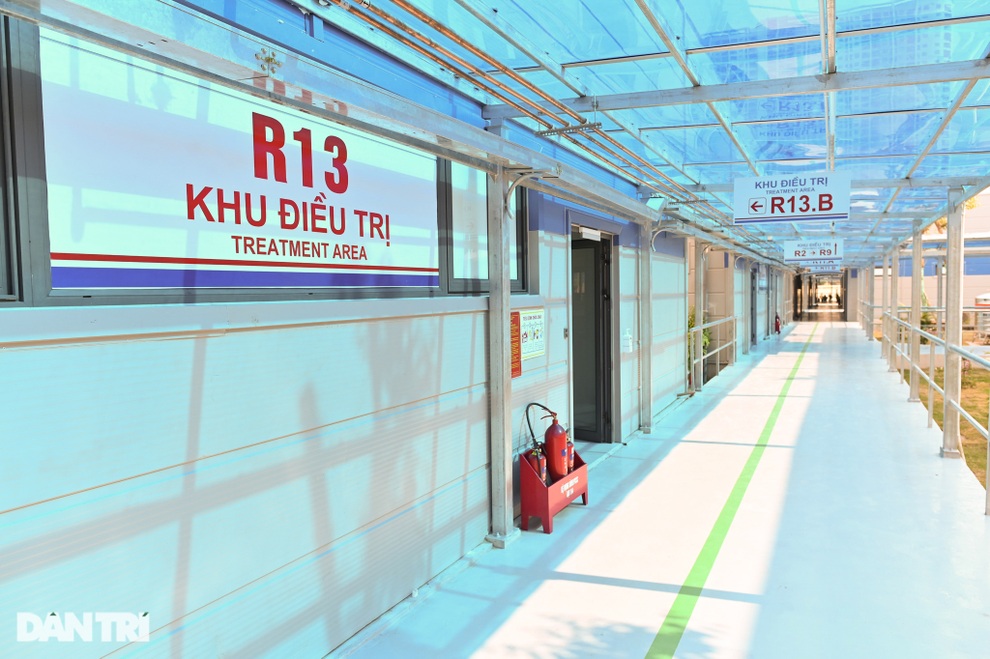 Thủ tướng thị sát Bệnh viện dã chiến điều trị Covid-19 tại Hà Nội - 7 Thủ tướng thị sát Bệnh viện dã chiến điều trị Covid-19 tại Hà Nội - 7