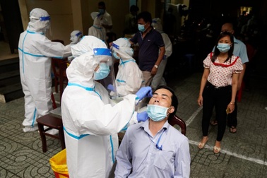 Long An: Cách ly cả xóm trọ sau khi công nhân dương tính với SARS-CoV-2