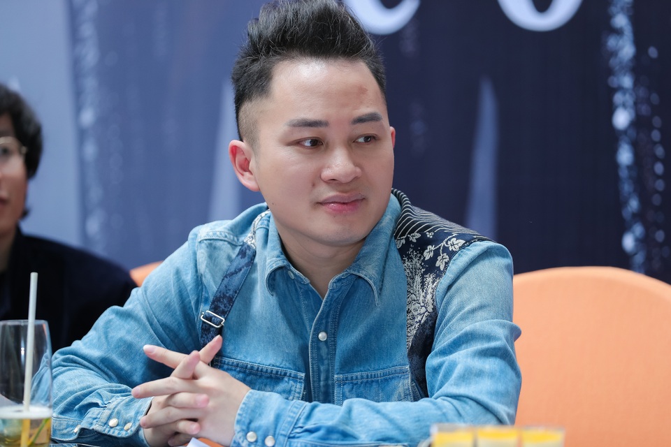 Tùng Dương: “Hà Trần là người cực đoan, cái tôi lớn” - 1 Tùng Dương: “Hà Trần là người cực đoan, cái tôi lớn” - 1