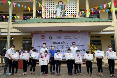 ThaiBev và VietBev dành 750 triệu đồng trao quà Tết cho học sinh khó khăn