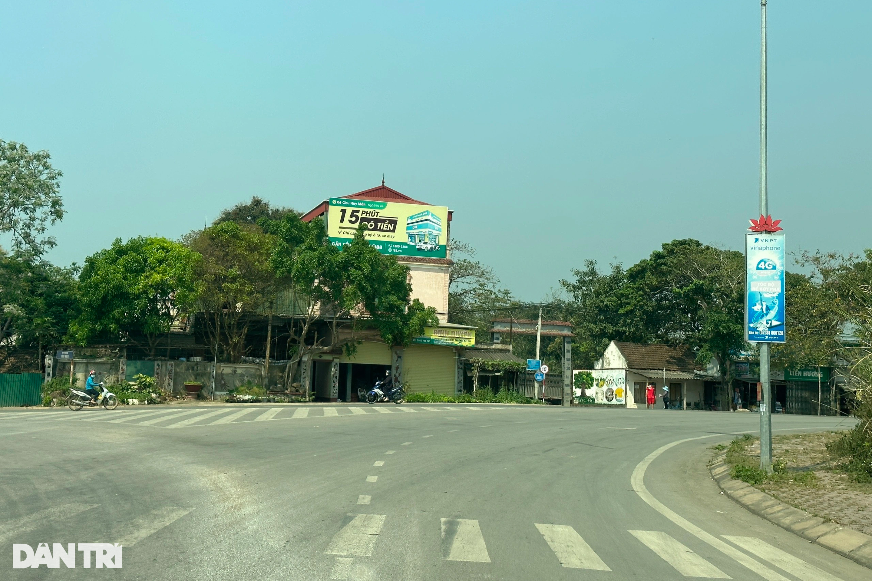 Dân sống khổ suốt 15 năm do vướng quy hoạch làm đường - 1 Dân sống khổ suốt 15 năm do vướng quy hoạch làm đường - 1
