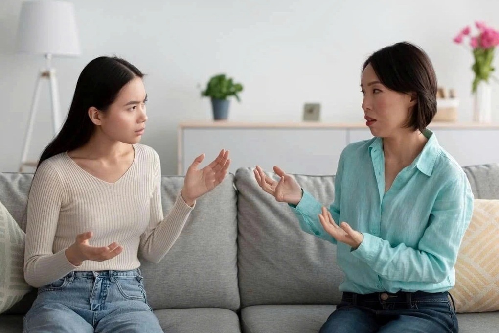 3 năm du học trở về, tôi ngã ngửa khi biết sự thật về anh ruột và chị dâu - 1 3 năm du học trở về, tôi ngã ngửa khi biết sự thật về anh ruột và chị dâu - 1