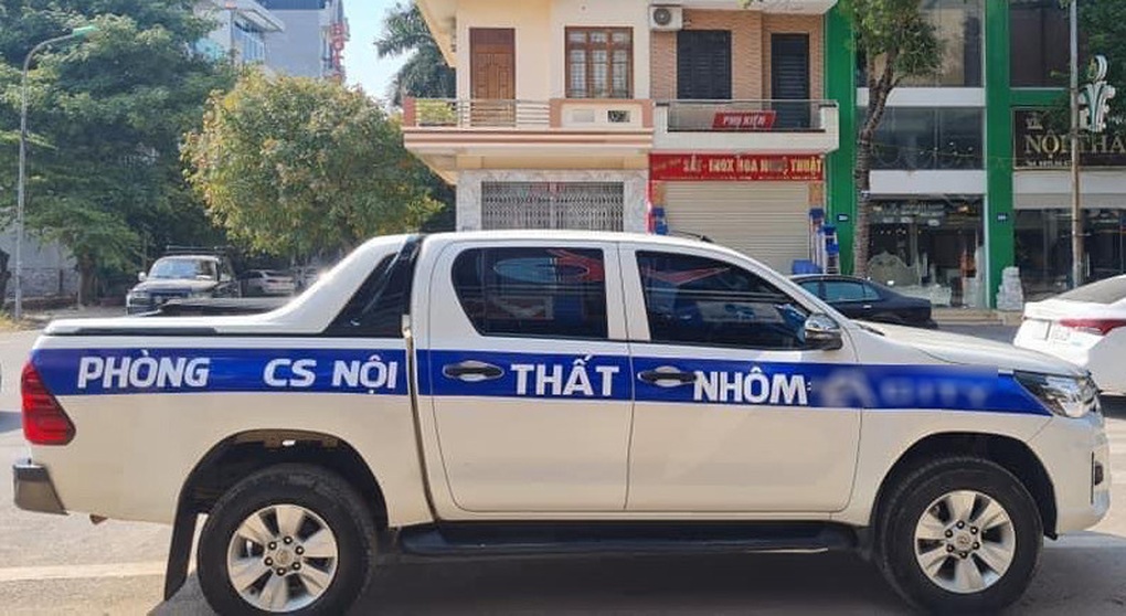 Những vật dụng nhiều tài xế cố tình trưng lên xe để ra oai với CSGT - 5 Những vật dụng nhiều tài xế cố tình trưng lên xe để ra oai với CSGT - 5