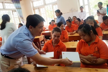 Phấn đấu 100% người khuyết tật ở Quảng Nam được cấp miễn phí thẻ BHYT