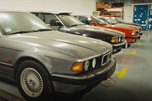 Người đàn ông mê xe BMW 7-Series đến mức mua hẳn 15 chiếc