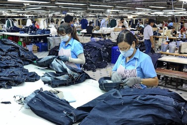 Ký hợp đồng thuê khoán có phải đóng BHXH?