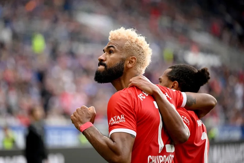 Bayern Munich áp sát ngôi đầu Bundesliga, Dortmund thắng đậm Stuttgart - 5 Bayern Munich áp sát ngôi đầu Bundesliga, Dortmund thắng đậm Stuttgart - 5