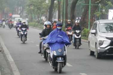 Đêm nay Biển Đông có thể đón bão, ngày mai miền Bắc mưa rét