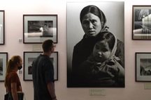 Khách quốc tế xúc động khi tham quan Bảo tàng Chứng tích Chiến tranh TPHCM