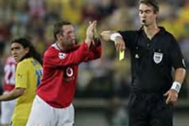 Ferguson: "Rooney đáng phải rời sân" 