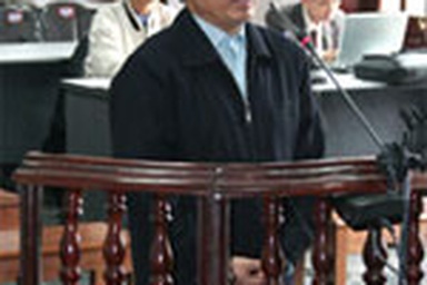 Phó Chủ tịch Kim thắng thế ngay tại tòa