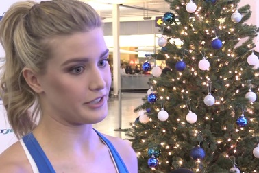 Eugenie Bouchard quyến rũ dự sự kiện