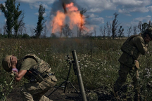 Ukraine nhích 100m mỗi ngày trước "bức tường thép" của Nga