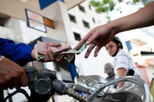 Khó tránh tăng thuế bảo vệ môi trường với xăng dầu