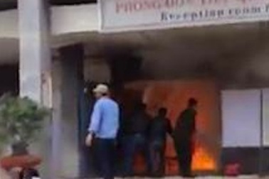 Tạm giữ hình sự đối tượng ném "bom xăng" tại Ga Vinh