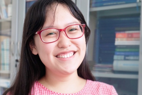 Nữ sinh điểm 10 môn tiếng Anh tự “săn” được học bổng du học Mỹ