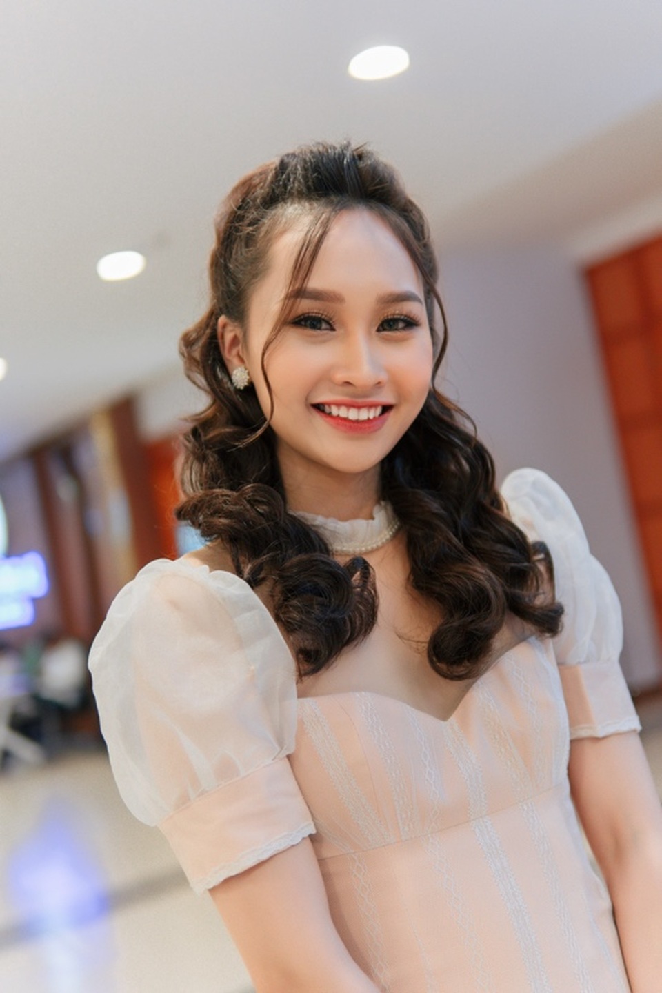 Á khôi “tài sắc vẹn toàn” ĐH KTQD nhận Giải thưởng 26/3 cấp trường - 8 Á khôi “tài sắc vẹn toàn” ĐH KTQD nhận Giải thưởng 26/3 cấp trường - 8