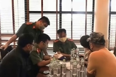 Một khách sạn ở Đà Nẵng không khai báo tạm trú cho 16 khách Trung Quốc