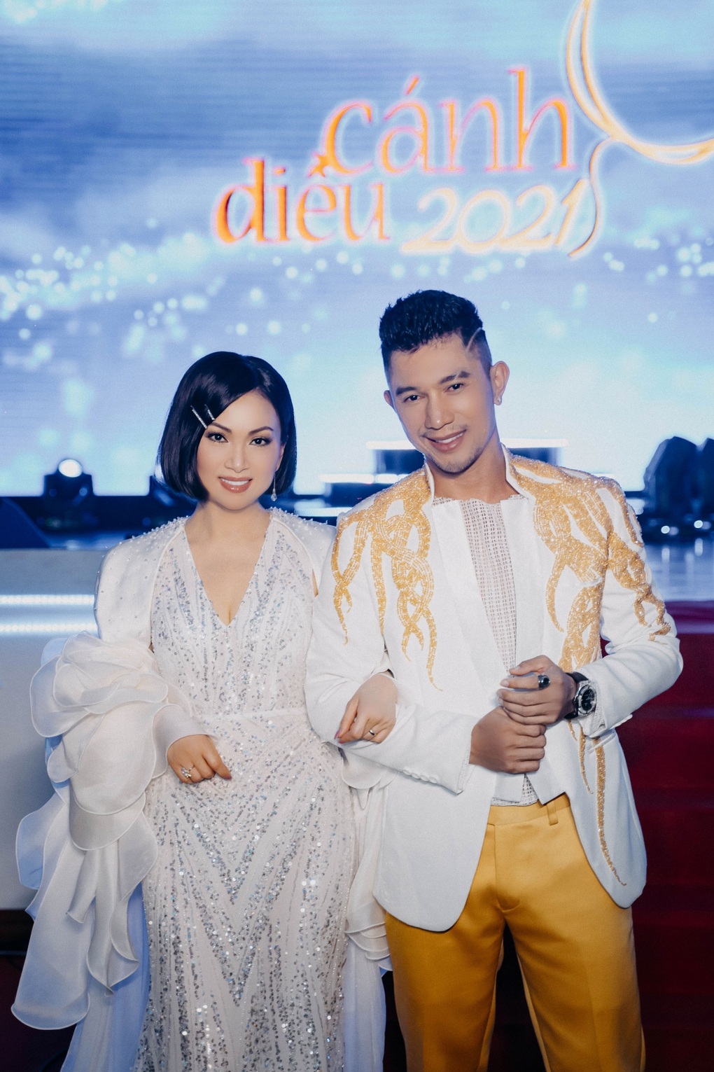 Lương Bằng Quang mong sớm tổ chức đám cưới với Ngân 98 - 11 Lương Bằng Quang mong sớm tổ chức đám cưới với Ngân 98 - 11
