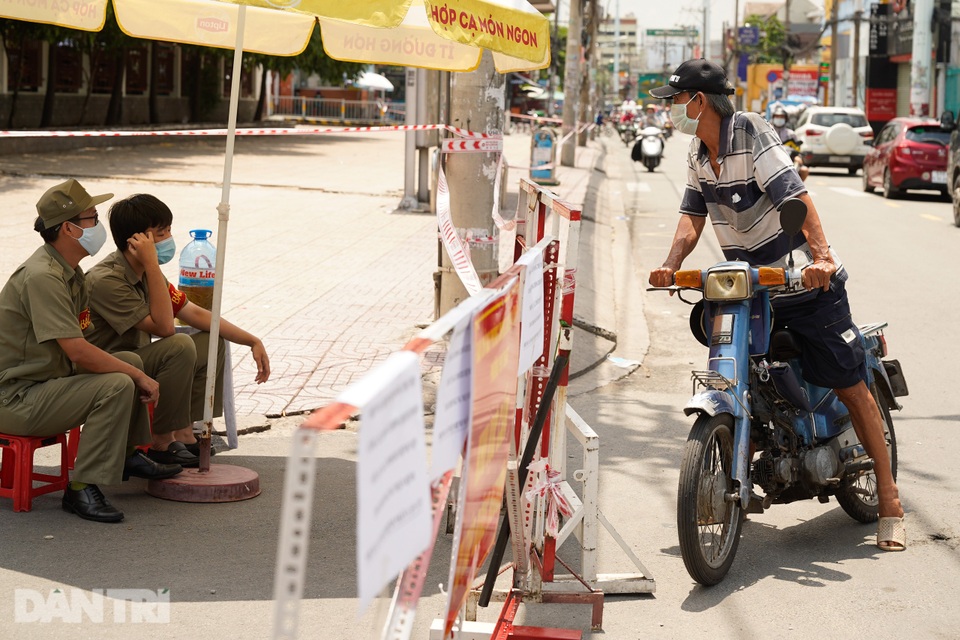 TPHCM phong tỏa Bệnh viện quận Tân Phú liên quan ổ dịch hội thánh - 3 TPHCM phong tỏa Bệnh viện quận Tân Phú liên quan ổ dịch hội thánh - 3