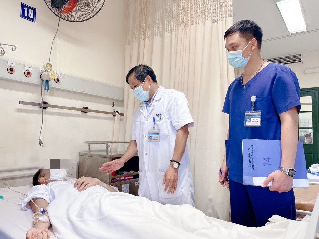 Liên tiếp 6 thanh niên phải cắt bỏ tinh hoàn vì chủ quan với cơn đau - 1 Liên tiếp 6 thanh niên phải cắt bỏ tinh hoàn vì chủ quan với cơn đau - 1