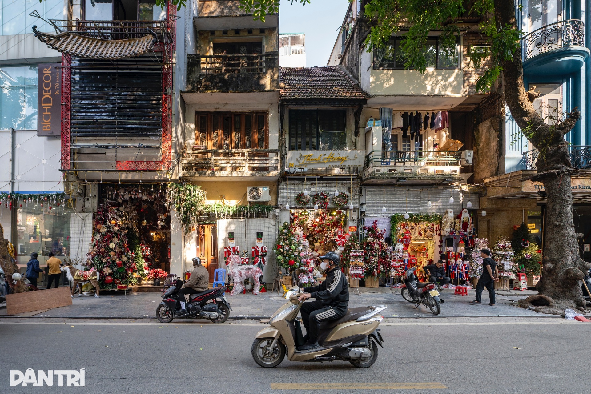Công an Hà Nội ra quân dẹp vỉa hè, thí điểm mô hình phường kiểu mẫu - 7