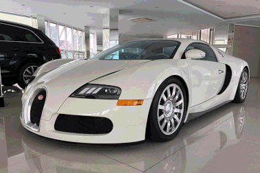 Chiếc Bugatti Veyron duy nhất tại Việt Nam đổi "màu áo", sẵn sàng tìm chủ mới