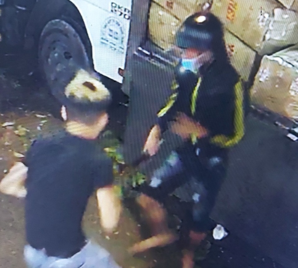 Truy tìm nhóm đối tượng tạt mắm tôm đòi nợ, đâm người ở chợ Tân Biên - 1 Truy tìm nhóm đối tượng tạt mắm tôm đòi nợ, đâm người ở chợ Tân Biên - 1